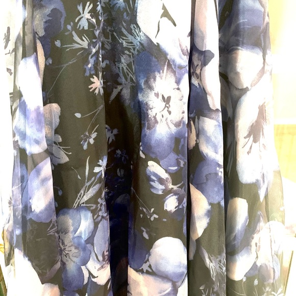 PROM/PARTY DRESS/GOWN Size 3/4 (SMALL) by DARLING - Picture 3 of 11